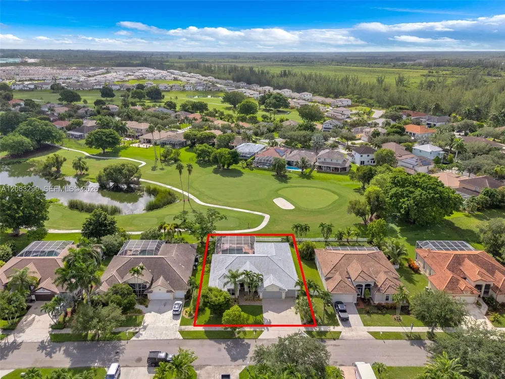 2825 Fairways Dr Homestead, FL 33035