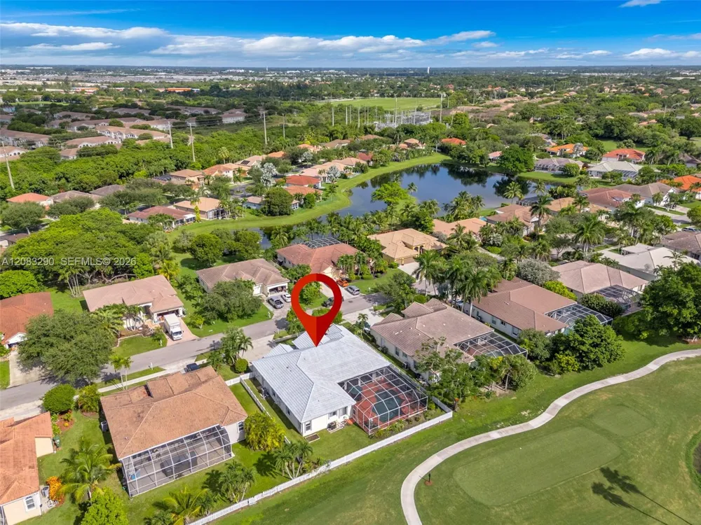 2825 Fairways Dr Homestead, FL 33035