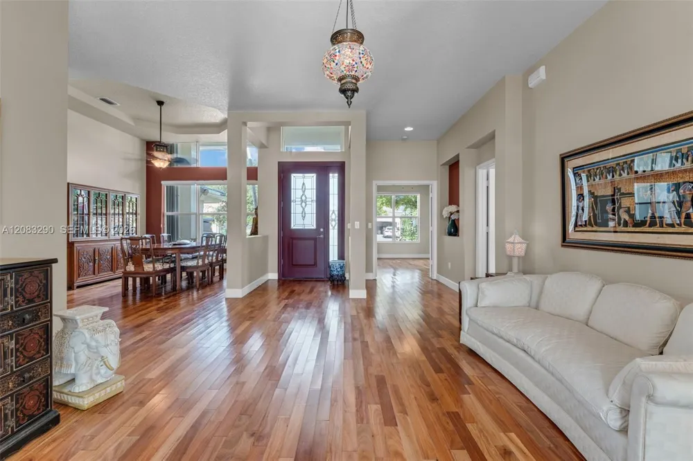2825 Fairways Dr Homestead, FL 33035