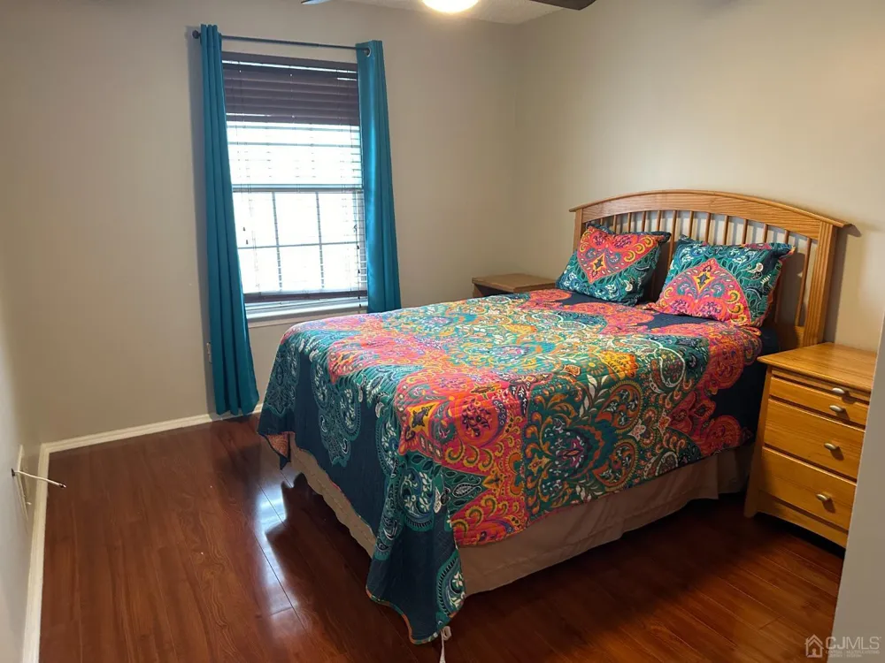 498 Witney Court North Brunswick, NJ 08902