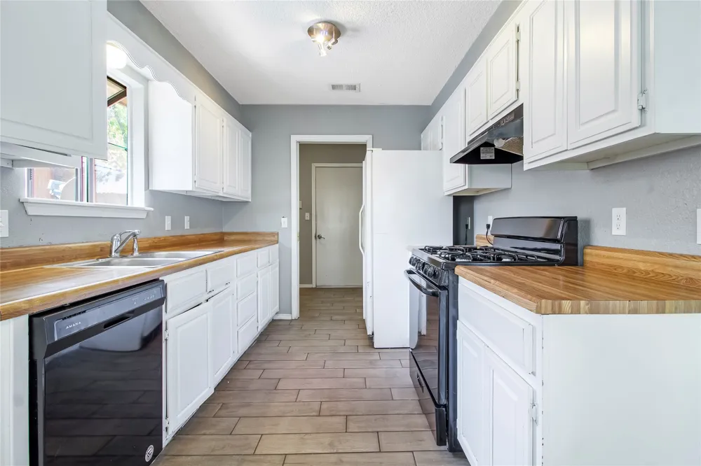 13993 S Poplar Place Glenpool, OK 74033