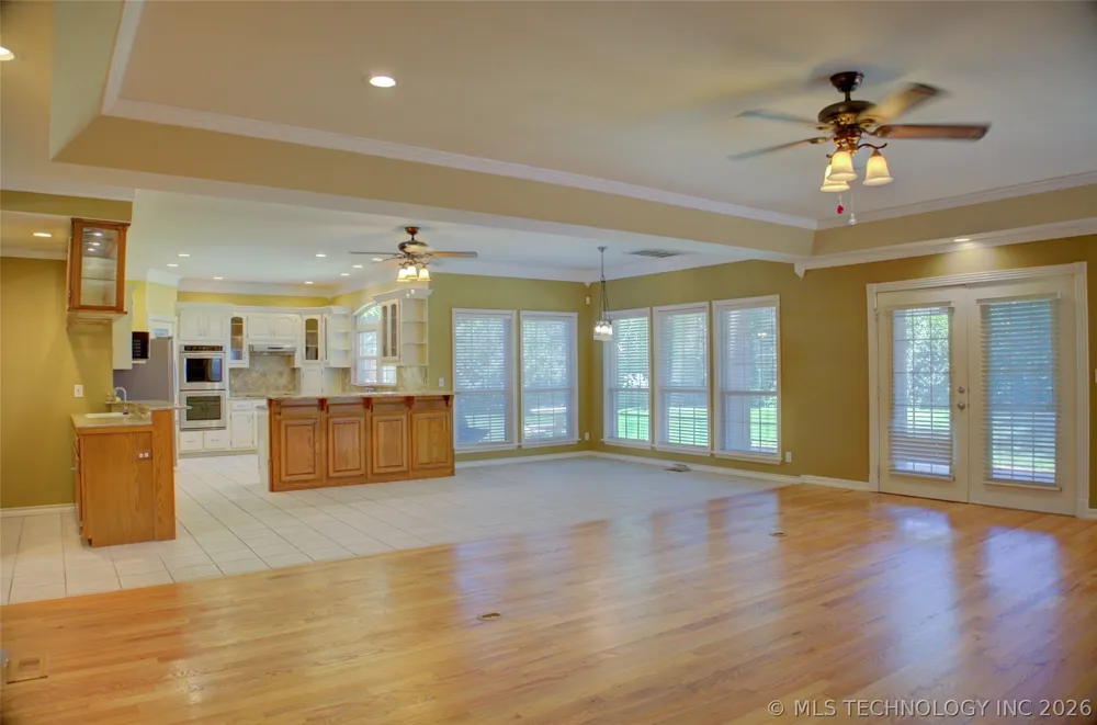 10305 E 90th Street Owasso, OK 74055