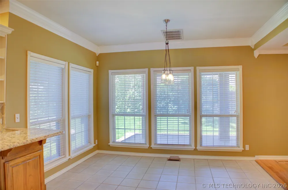 10305 E 90th Street Owasso, OK 74055