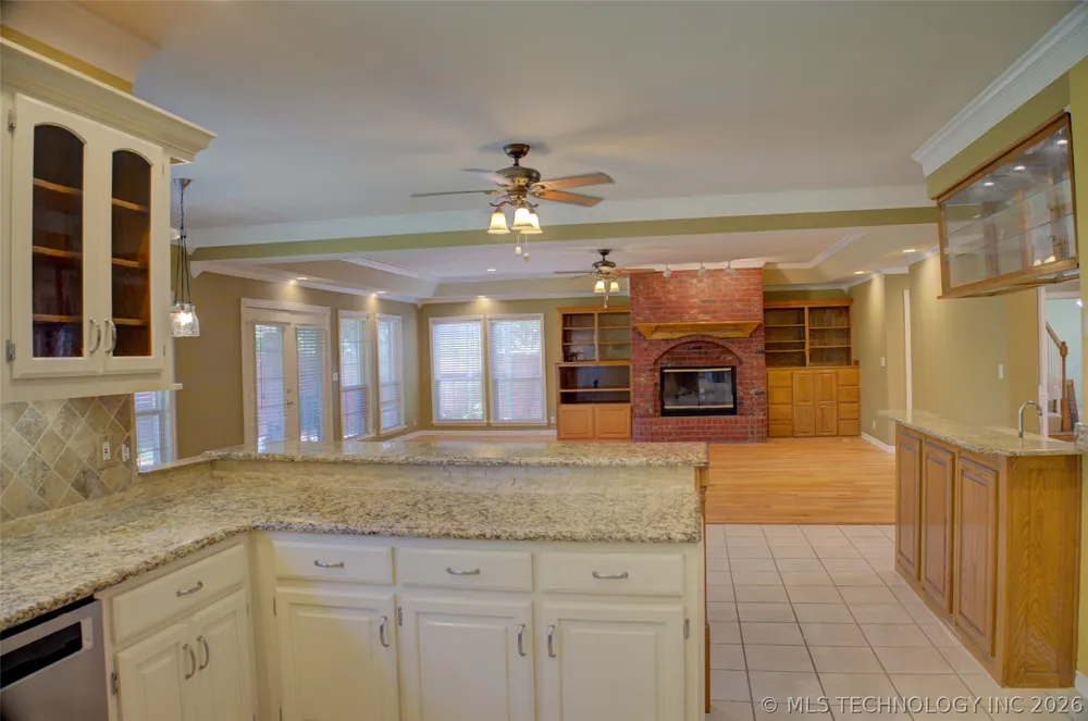 10305 E 90th Street Owasso, OK 74055