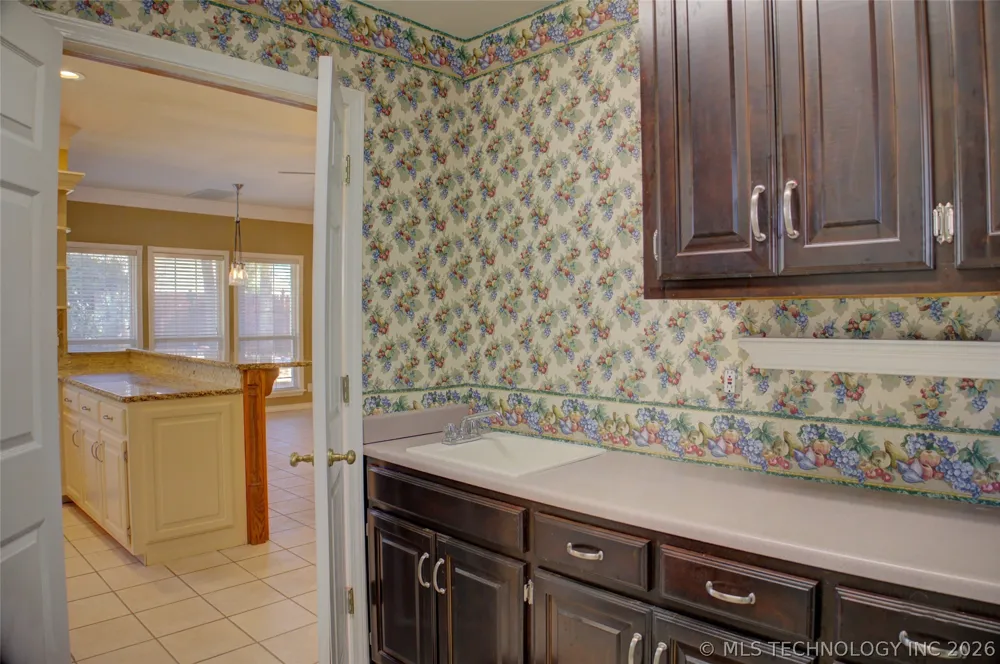 10305 E 90th Street Owasso, OK 74055
