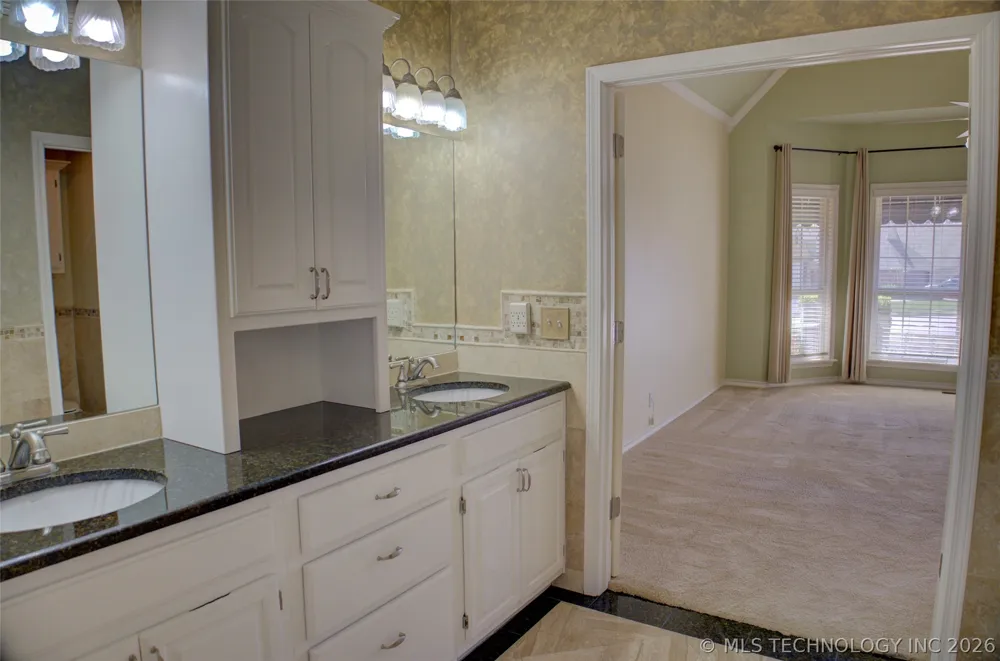 10305 E 90th Street Owasso, OK 74055