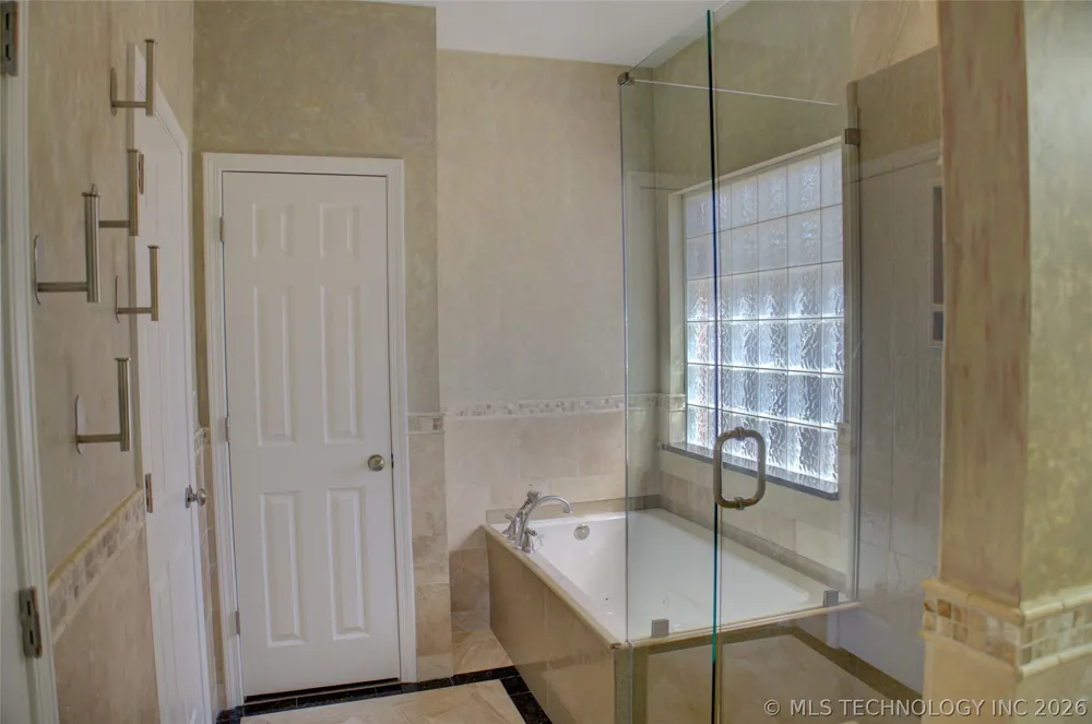 10305 E 90th Street Owasso, OK 74055