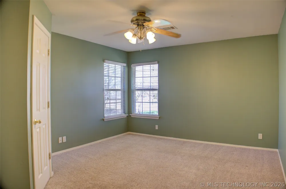 10305 E 90th Street Owasso, OK 74055