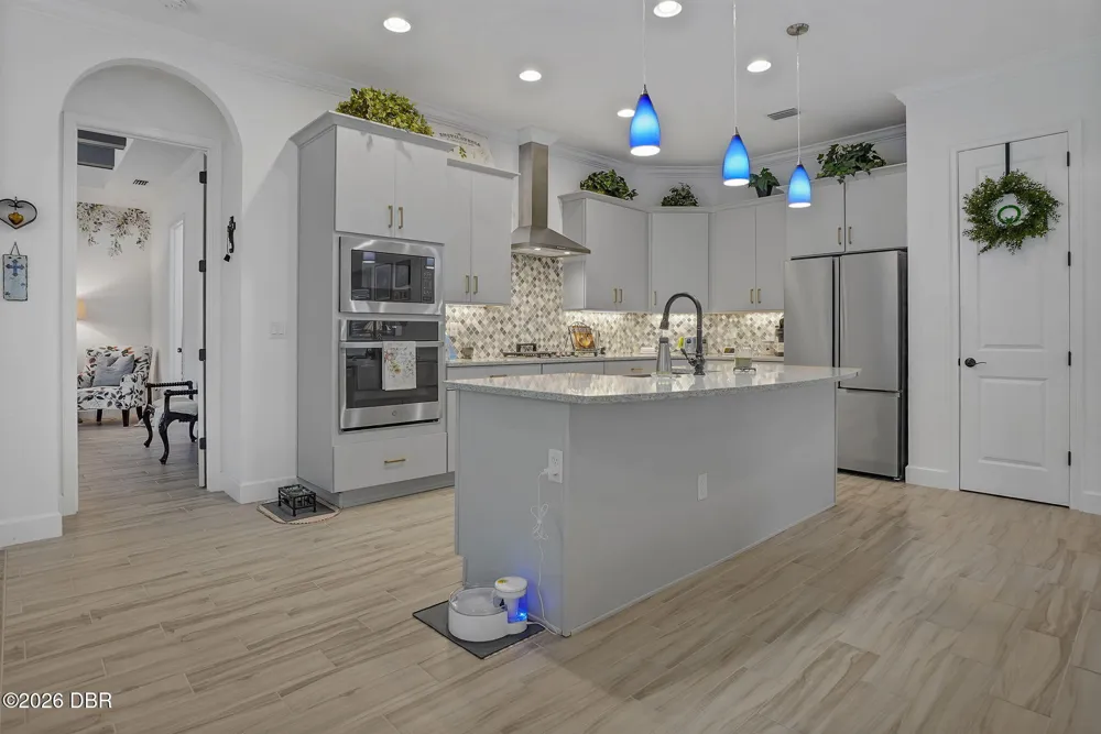 649 Mosaic Boulevard Daytona Beach, FL 32124