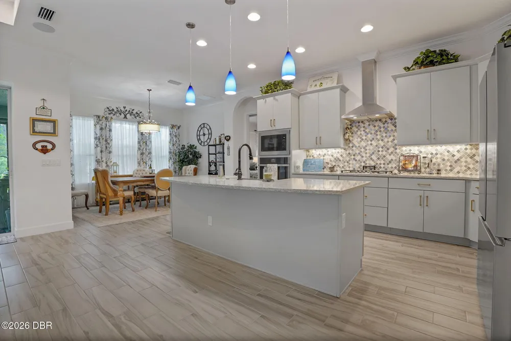 649 Mosaic Boulevard Daytona Beach, FL 32124