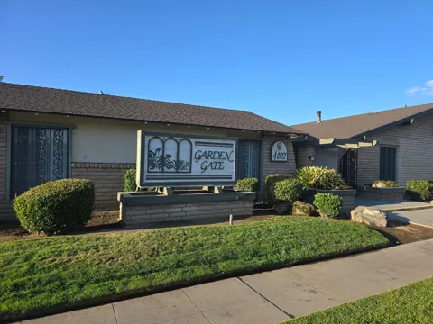 4002 E Dakota Avenue #112