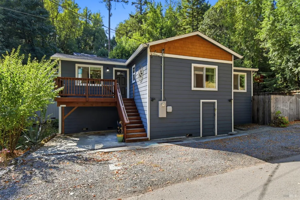 11098 Dell Avenue Forestville, CA 95436