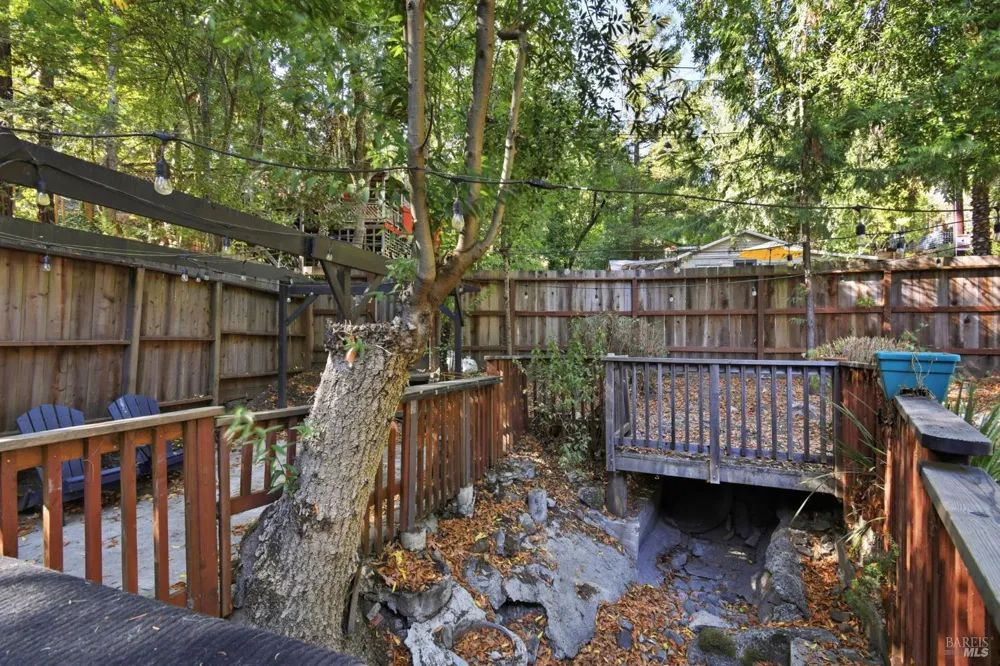 11098 Dell Avenue Forestville, CA 95436