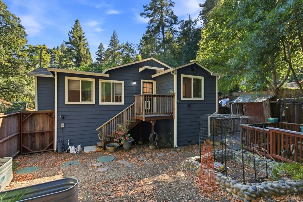 11098 Dell Avenue Forestville, CA 95436