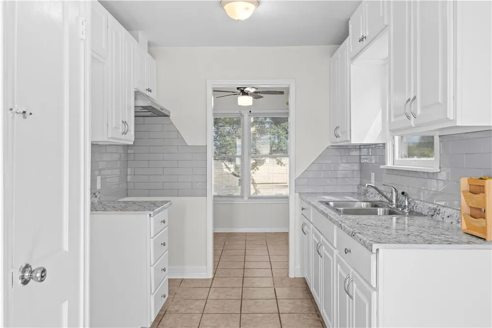 1538 Brentwood Drive Corpus Christi, TX 78415