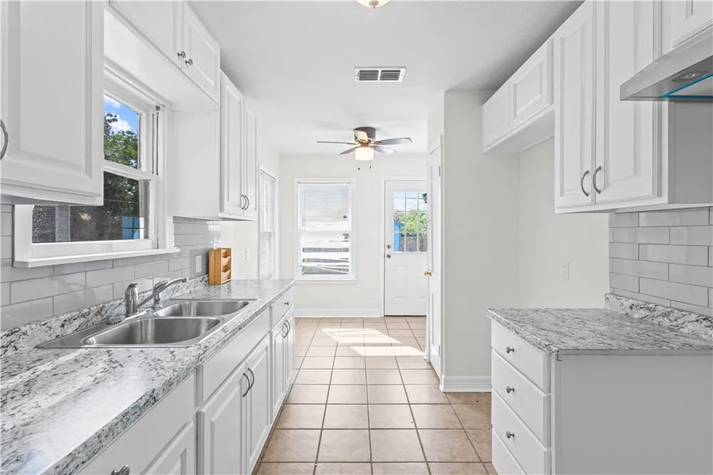1538 Brentwood Drive Corpus Christi, TX 78415