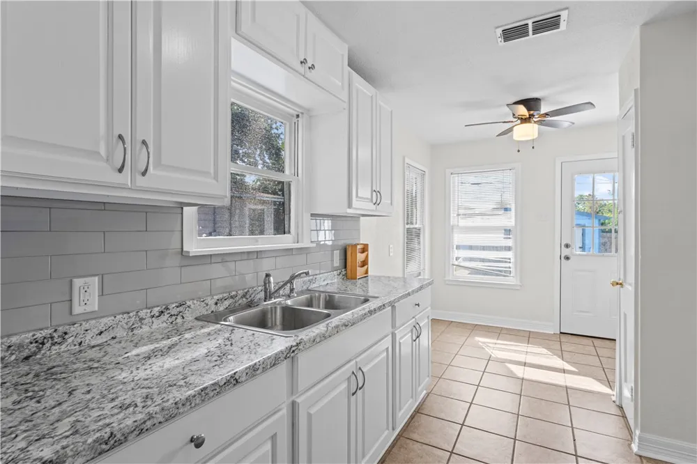 1538 Brentwood Drive Corpus Christi, TX 78415