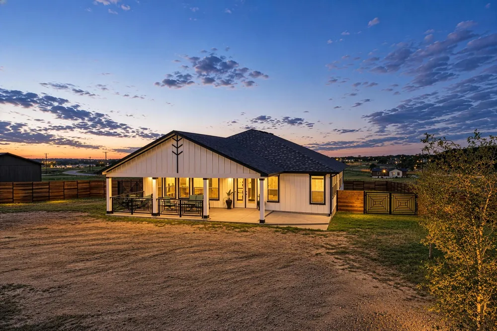 251 Estrella Lane Bastrop, TX 78602