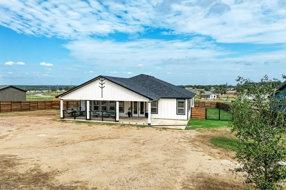 251 Estrella Lane Bastrop, TX 78602