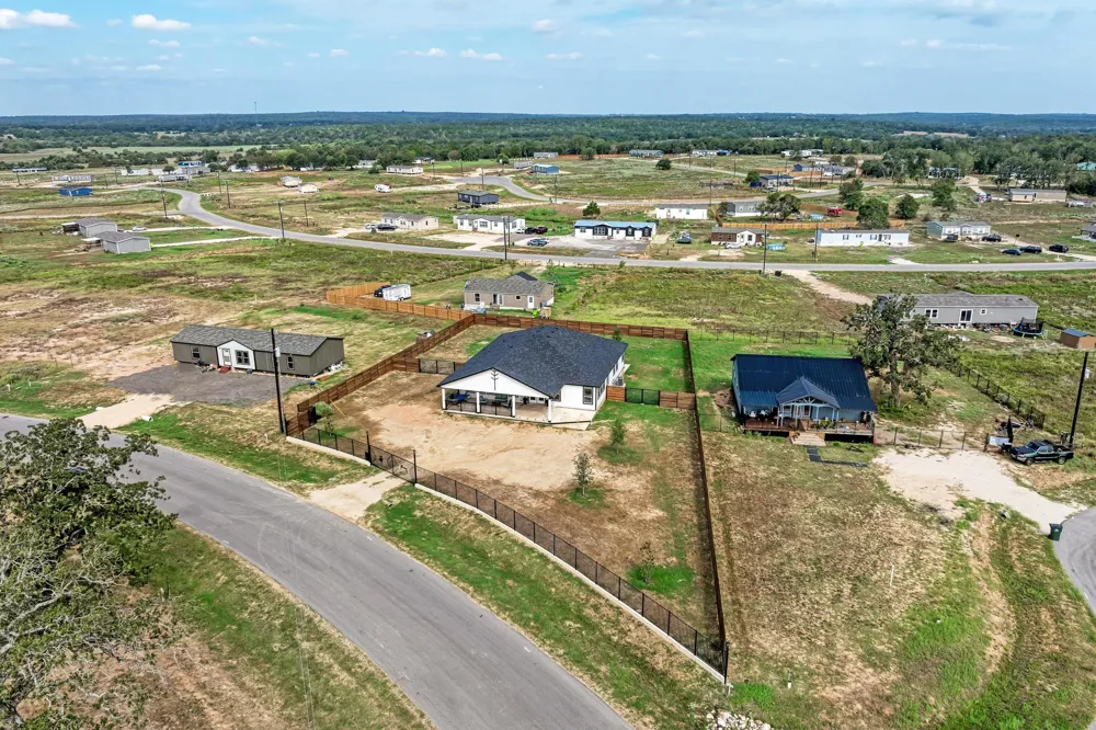 251 Estrella Lane Bastrop, TX 78602