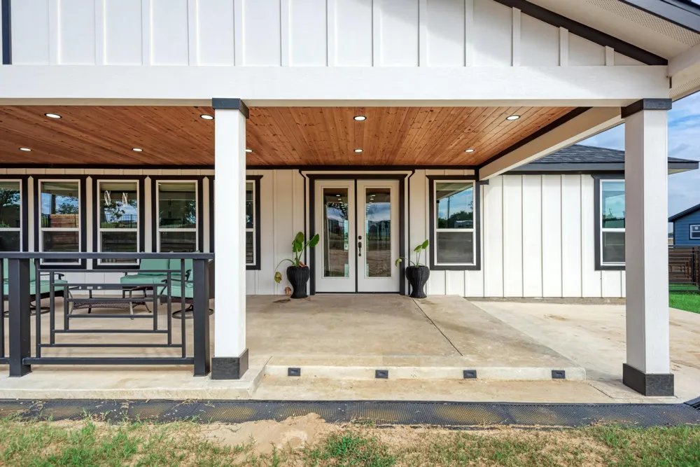 251 Estrella Lane Bastrop, TX 78602