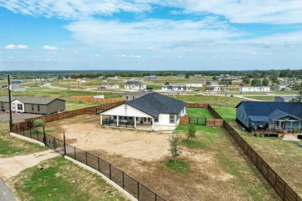 251 Estrella Lane Bastrop, TX 78602