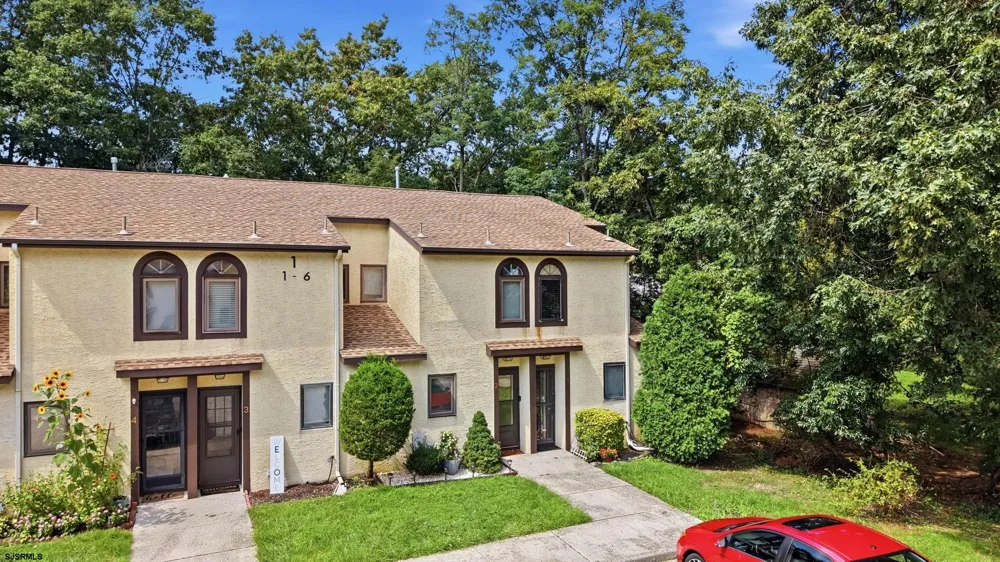 2 Steamboat Ct Galloway Township, NJ 08205