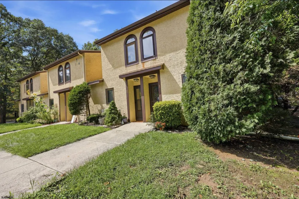 2 Steamboat Ct Galloway Township, NJ 08205