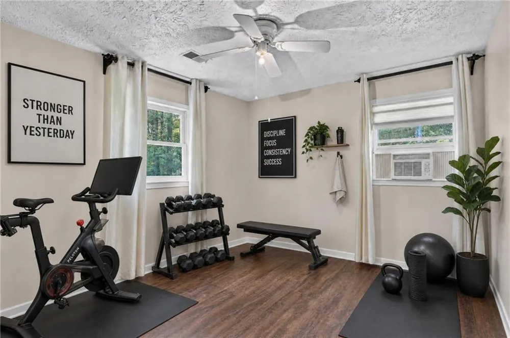 757 S Hileah Court Lithonia, GA 30058