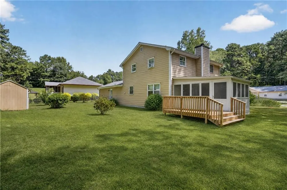 757 S Hileah Court Lithonia, GA 30058
