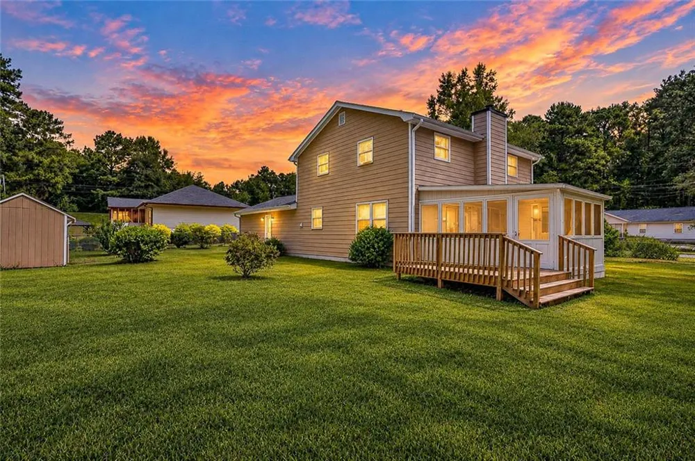 757 S Hileah Court Lithonia, GA 30058
