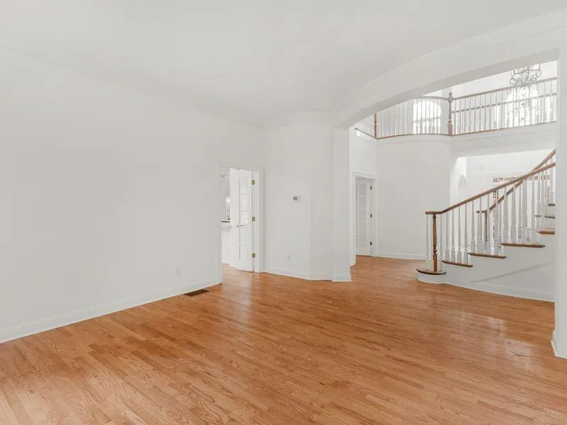 5074 Healey Drive Smyrna, GA 30082