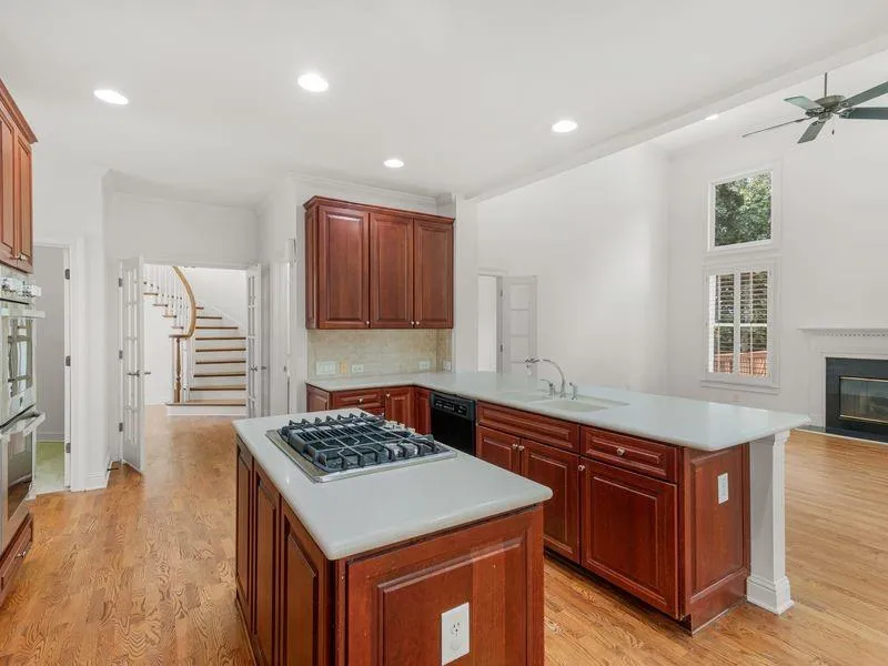5074 Healey Drive Smyrna, GA 30082