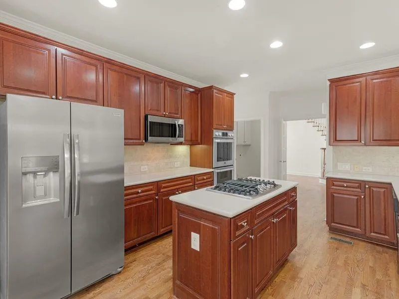 5074 Healey Drive Smyrna, GA 30082