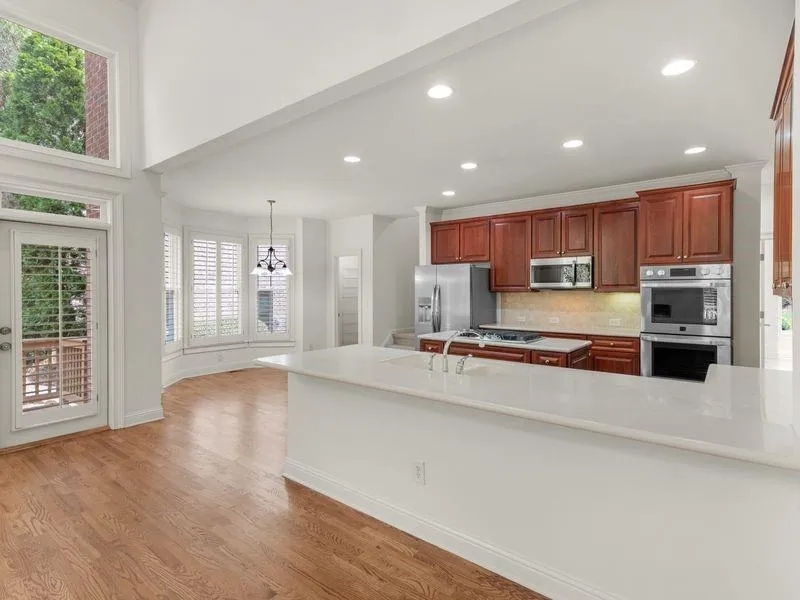 5074 Healey Drive Smyrna, GA 30082