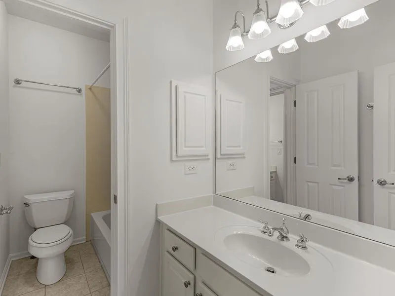 5074 Healey Drive Smyrna, GA 30082