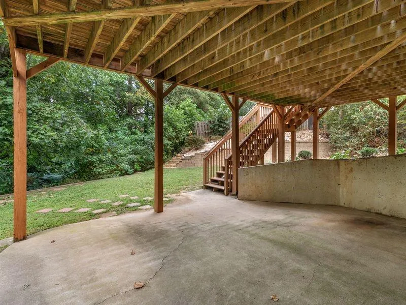 5074 Healey Drive Smyrna, GA 30082