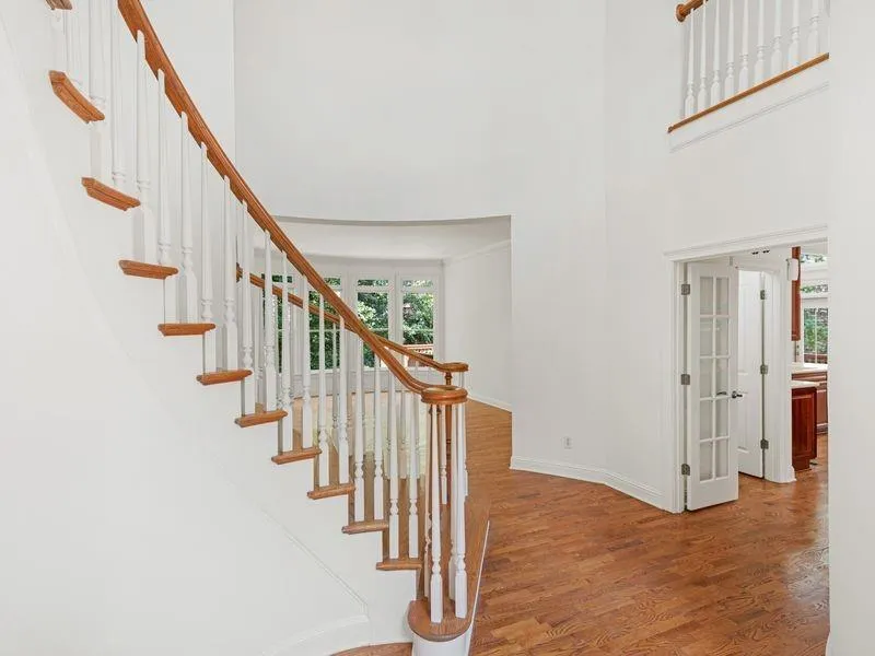 5074 Healey Drive Smyrna, GA 30082