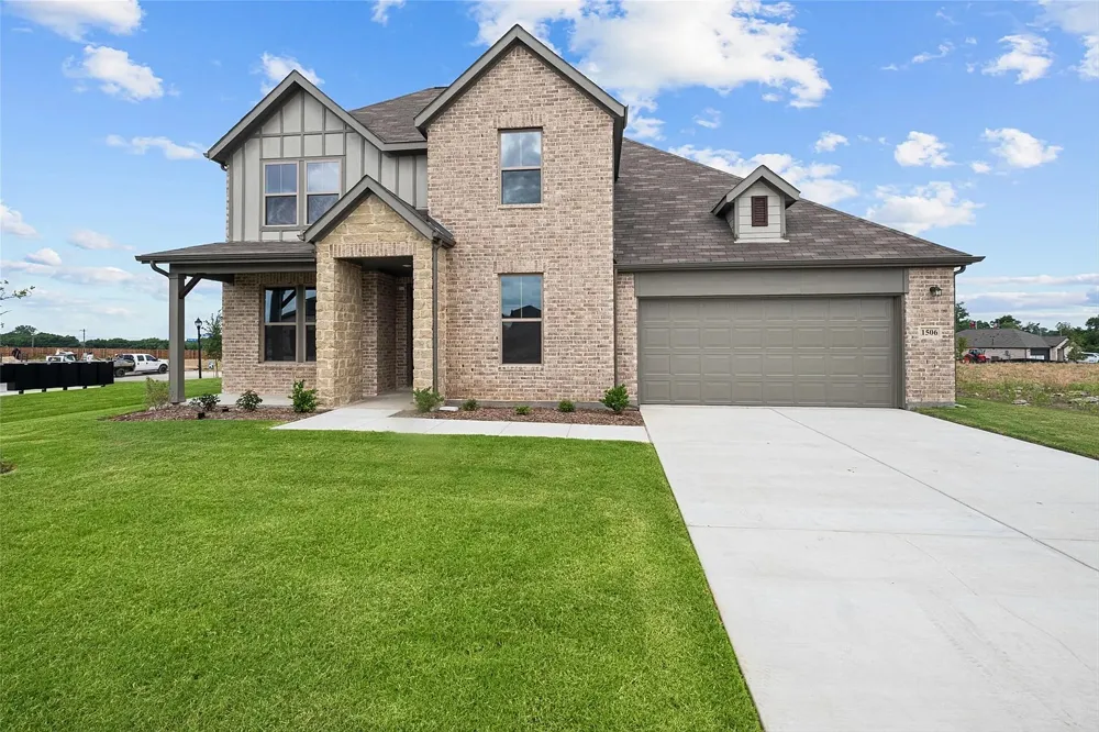 1506 Golden Meadow Drive Van Alstyne, TX 75495