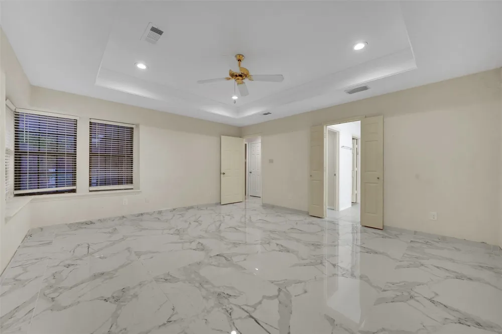 2105 Rolling Oak Lane Garland, TX 75044