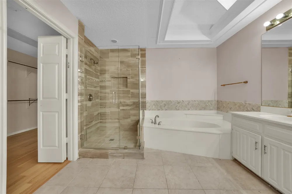 2105 Rolling Oak Lane Garland, TX 75044