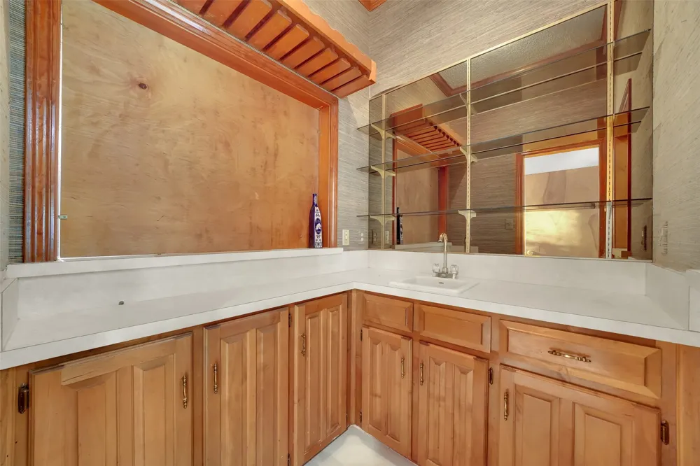 2105 Rolling Oak Lane Garland, TX 75044