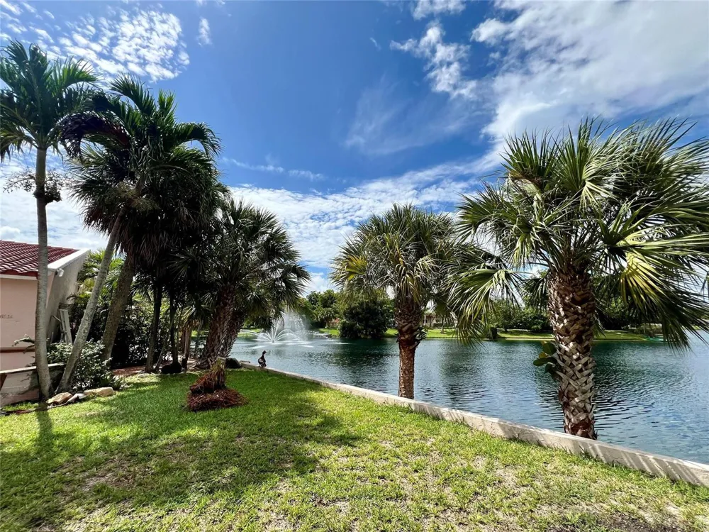6914 Holly Road Miami Lakes, FL 33014