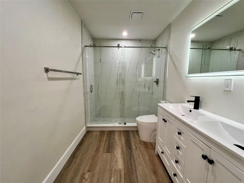 6914 Holly Road Miami Lakes, FL 33014
