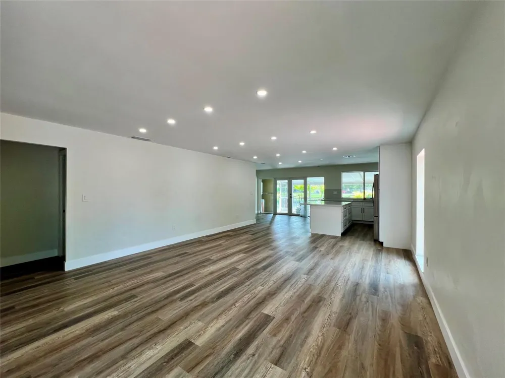 6914 Holly Road Miami Lakes, FL 33014