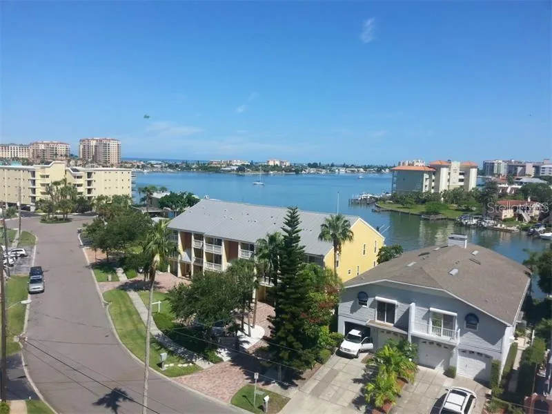 255 DOLPHIN POINT #710 Clearwater, FL 33767