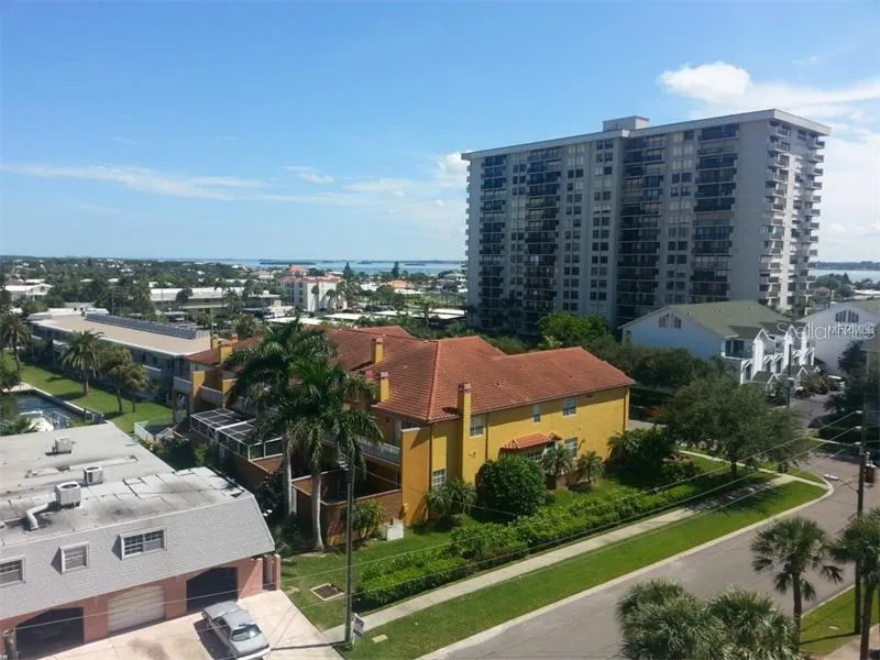 255 DOLPHIN POINT #710 Clearwater, FL 33767
