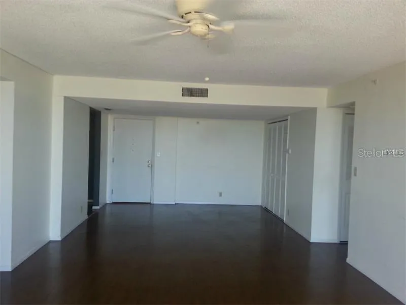 255 DOLPHIN POINT #710 Clearwater, FL 33767