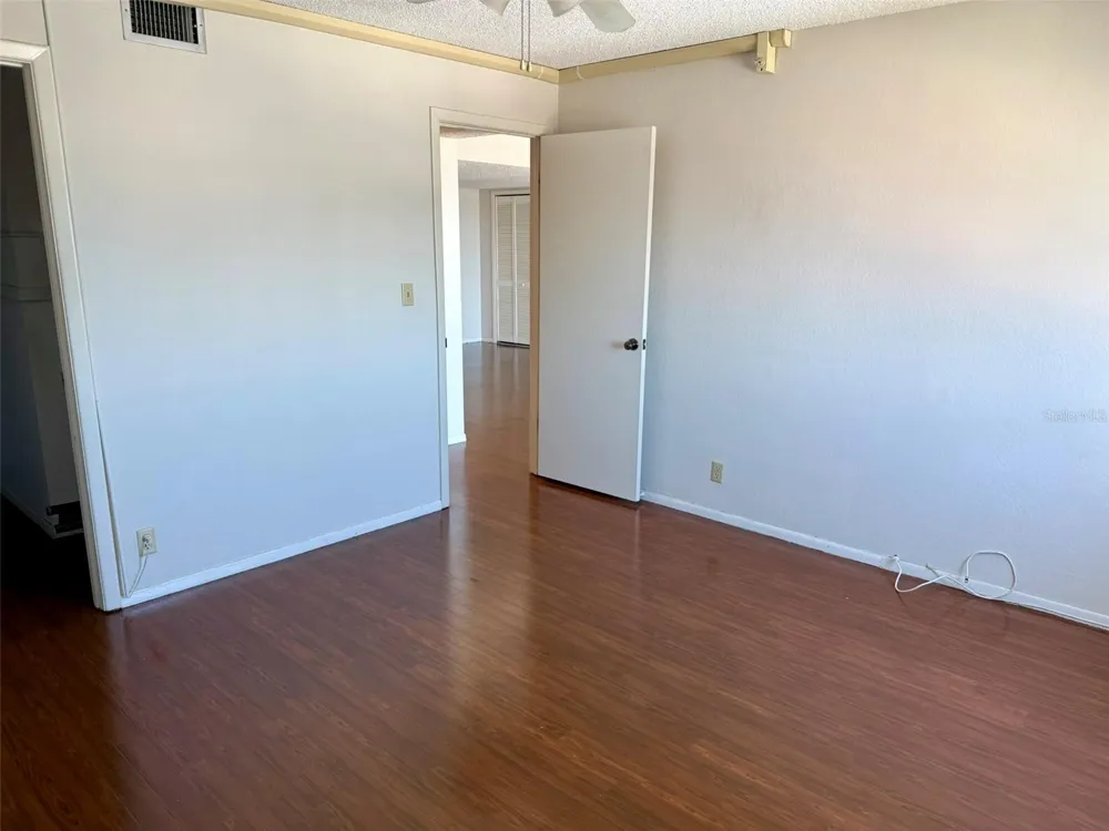 255 DOLPHIN POINT #710 Clearwater, FL 33767