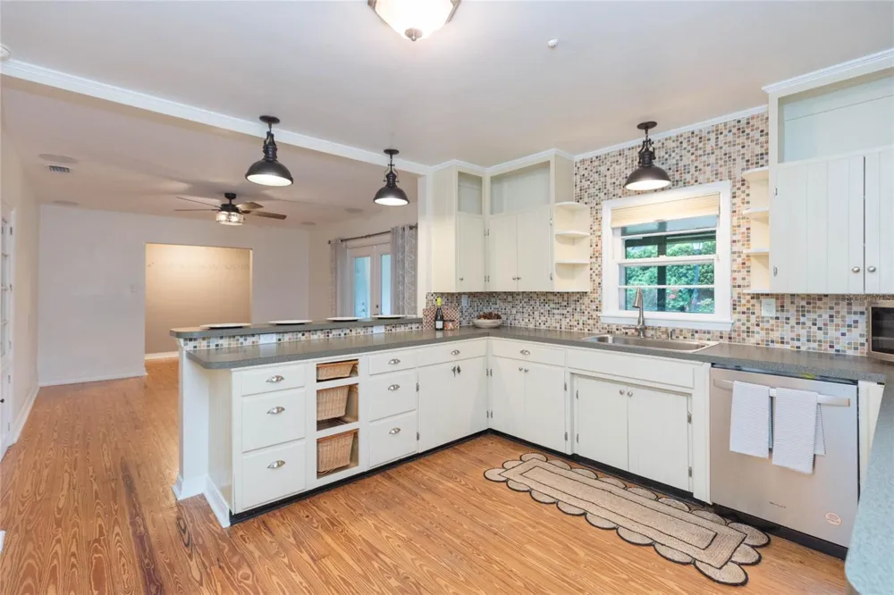 37935 COLEMAN AVE Dade City, FL 33525